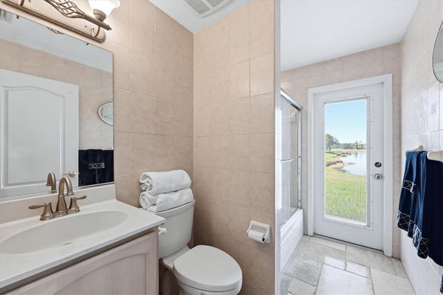 3323 LAKEVIEW LANE, North Port, FL 34287