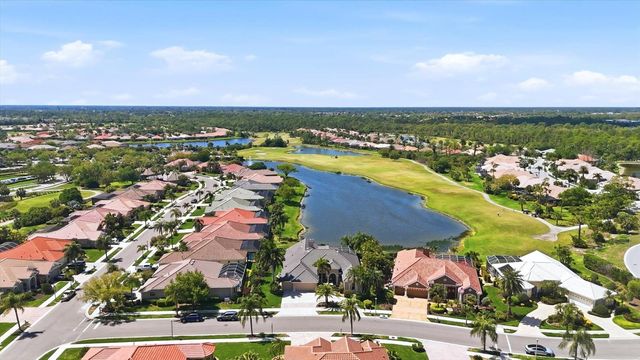 3323 LAKEVIEW LANE, North Port, FL 34287