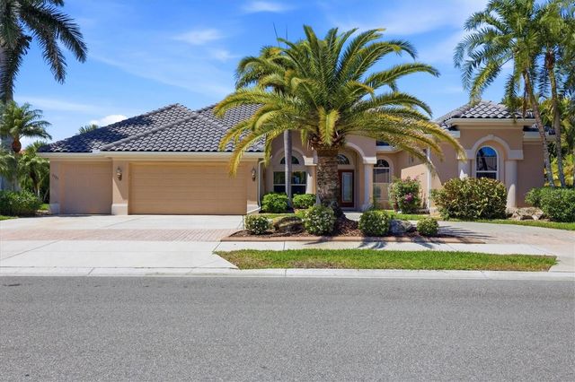 3323 LAKEVIEW LANE, North Port, FL 34287