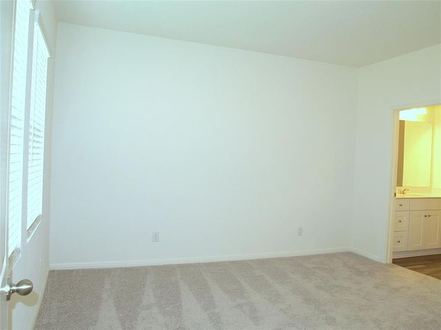 105 Mouflon RD, Hutto, TX 78634