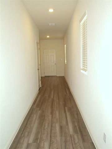 105 Mouflon RD, Hutto, TX 78634