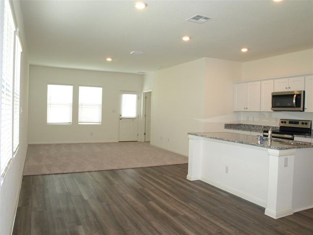 105 Mouflon RD, Hutto, TX 78634