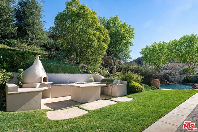 4130 Prado De Los Caballos, Calabasas, CA 91302