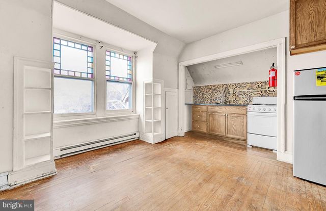 1020 W MAIN ST, Norristown, PA 19401