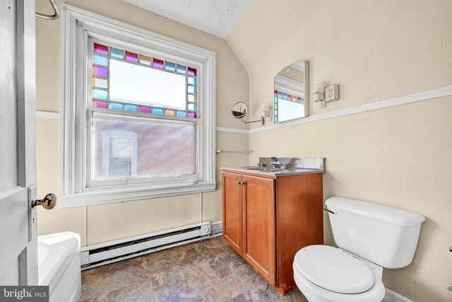 1020 W MAIN ST, Norristown, PA 19401