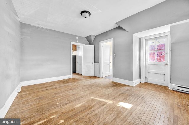 1020 W MAIN ST, Norristown, PA 19401