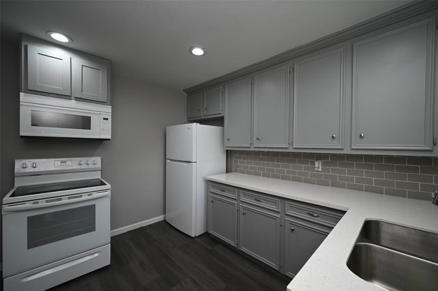 109 Dooley A, Prairie View, TX 77445