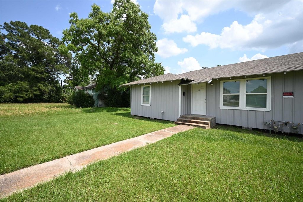 109 Dooley A, Prairie View, TX 77445