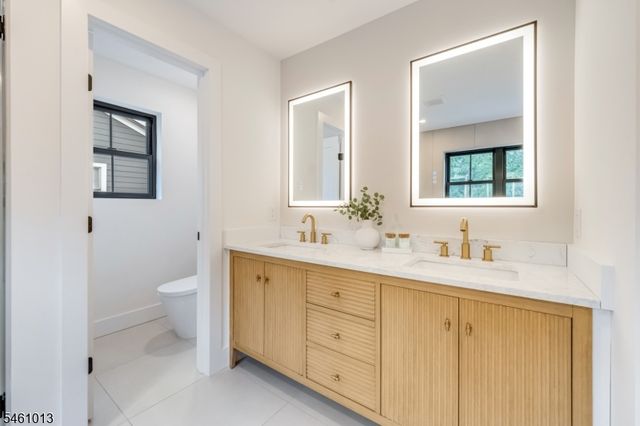 233 Cranford Ave, Cranford Twp., NJ 07016