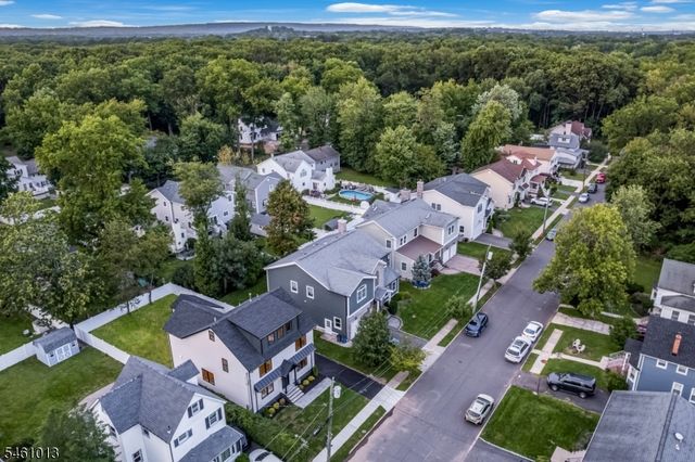 233 Cranford Ave, Cranford Twp., NJ 07016