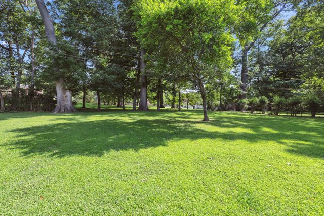 1209 Whitney Dr, Columbia, TN 38401