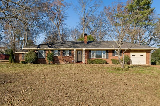 1209 Whitney Dr, Columbia, TN 38401