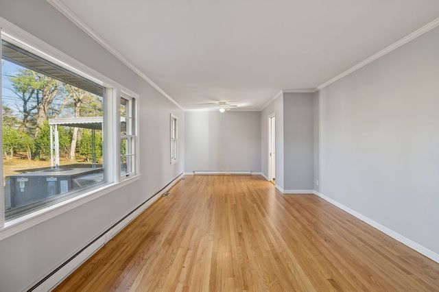 1209 Whitney Dr, Columbia, TN 38401