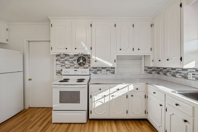 1209 Whitney Dr, Columbia, TN 38401