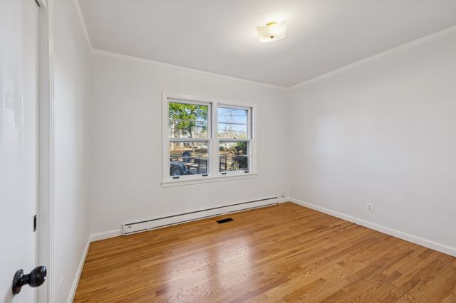 1209 Whitney Dr, Columbia, TN 38401