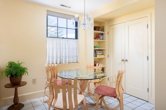 227 Summit E-405, Brookline, MA 02446