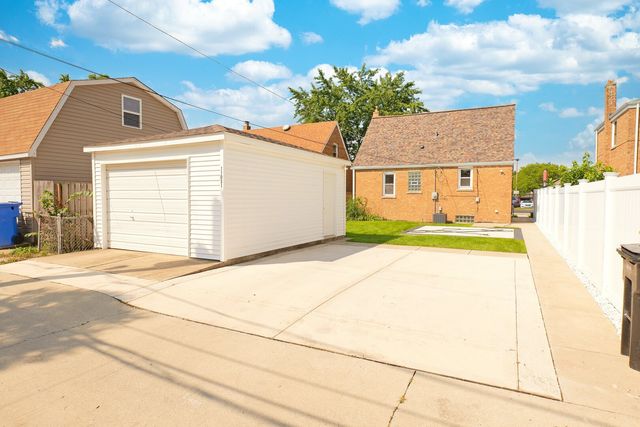 11031 S Pulaski Road, Chicago, IL 60655