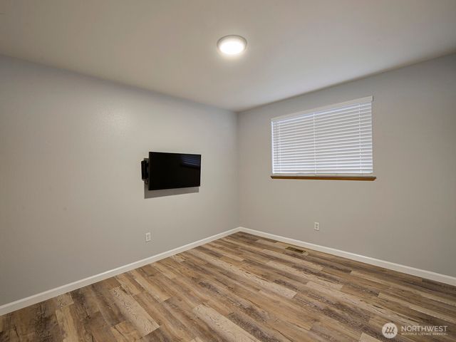 1307 SW 355th Place, Federal Way, WA 98023