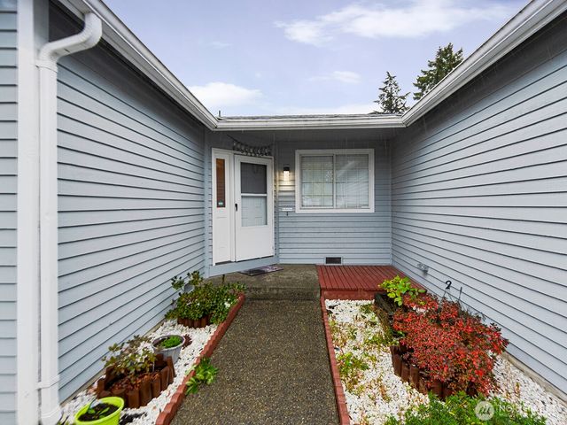 1307 SW 355th Place, Federal Way, WA 98023