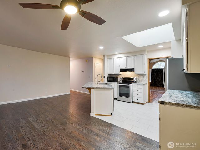 1307 SW 355th Place, Federal Way, WA 98023