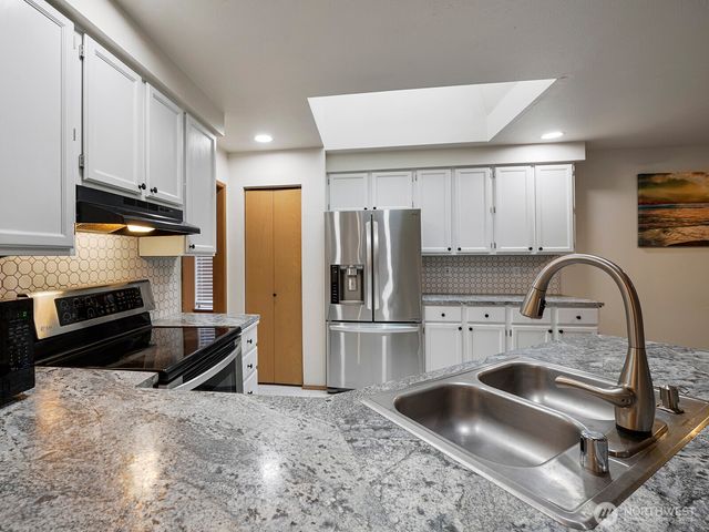 1307 SW 355th Place, Federal Way, WA 98023