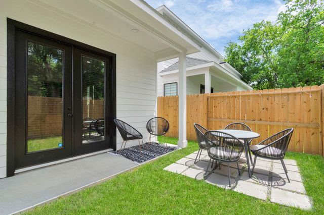 5308 Denmark Street, Houston, TX 77028