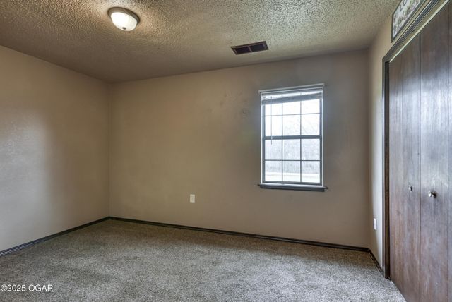 65400 E 155 Road, Wyandotte, OK 74370