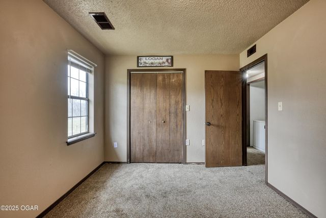 65400 E 155 Road, Wyandotte, OK 74370