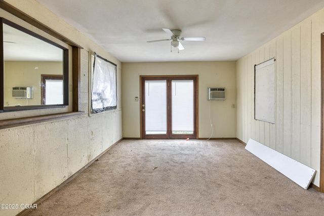 65400 E 155 Road, Wyandotte, OK 74370