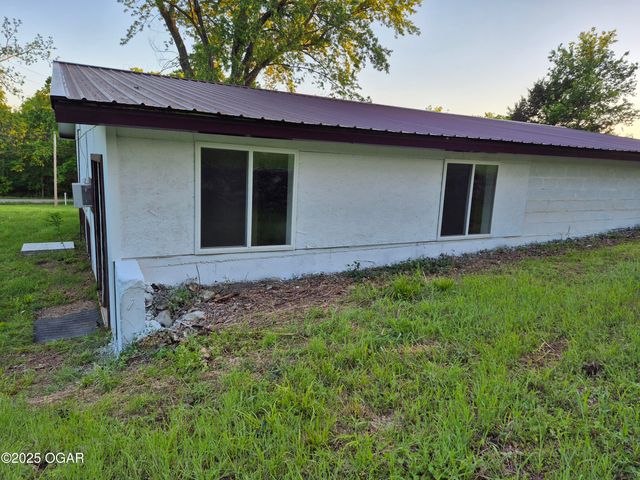 65400 E 155 Road, Wyandotte, OK 74370