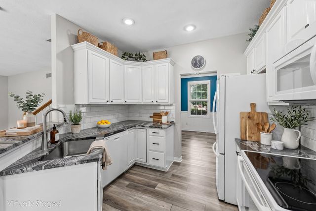 3560 Smithfield Way, Oshtemo Twp, MI 49009