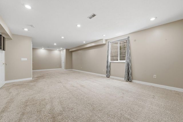 3560 Smithfield Way, Oshtemo Twp, MI 49009