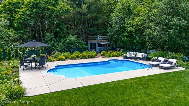 3560 Smithfield Way, Oshtemo Twp, MI 49009