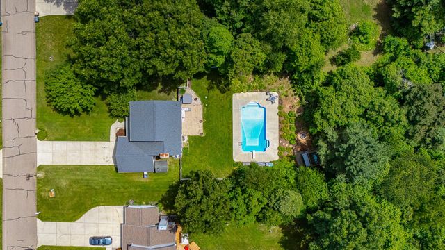 3560 Smithfield Way, Oshtemo Twp, MI 49009