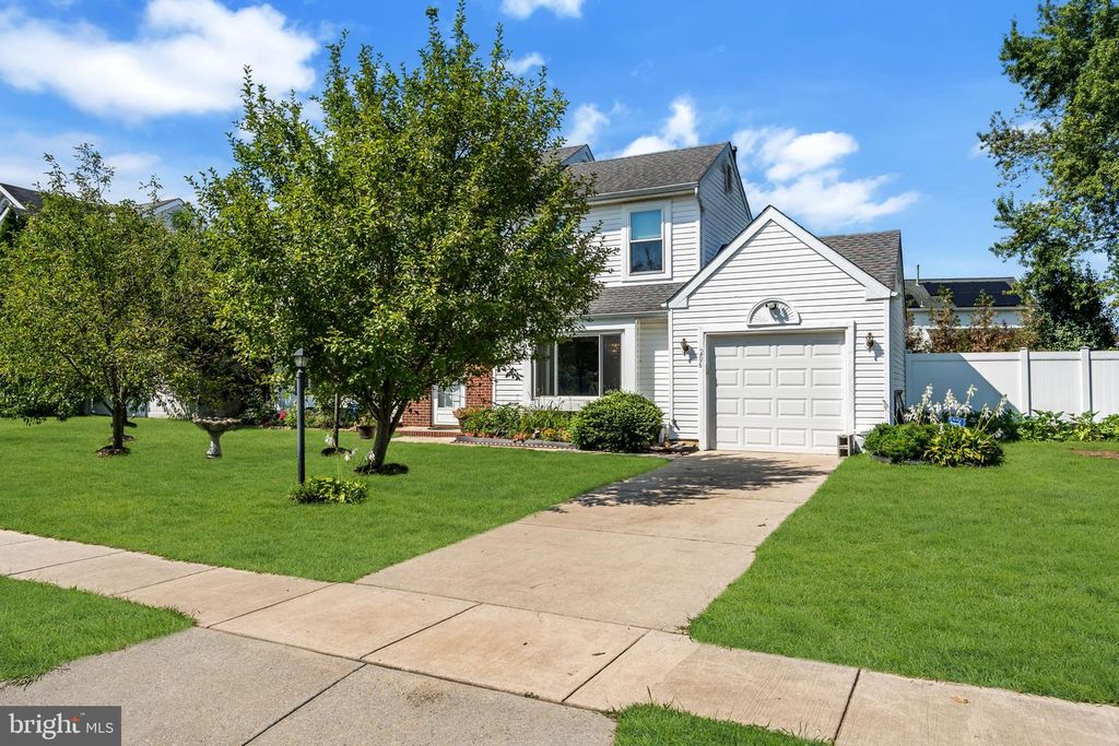 206 CLEVENGER DR, CLAYTON, NJ 08312 — photo 2