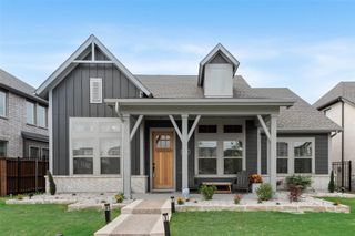 1028 Almond Blossom Circle, Crowley, TX 76036