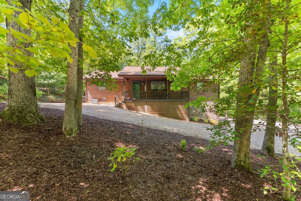 136 Twisting Ridge Trail, Demorest, GA 30535