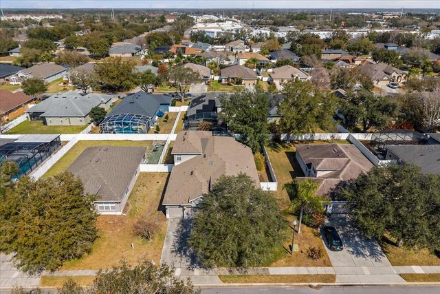 321 BURCHINGTON DRIVE, Debary, FL 32713