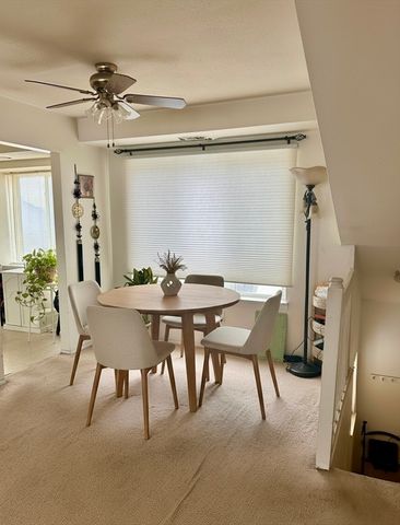 173 Nassau Dr 173, Springfield, MA 01129