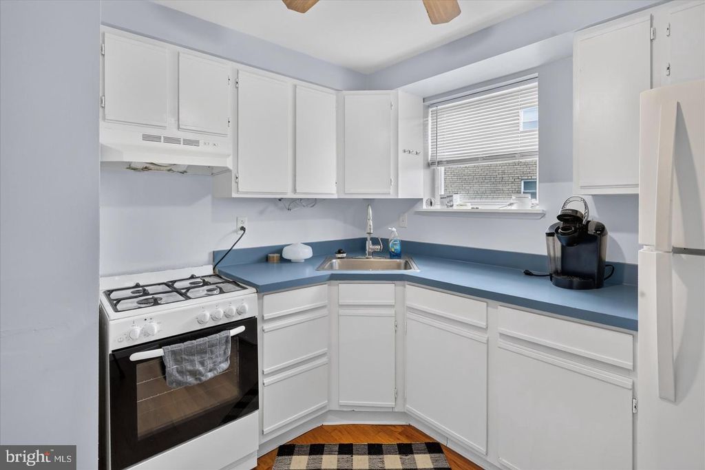 3300 PRIMROSE RD, PHILADELPHIA, PA 19114 — photo 3