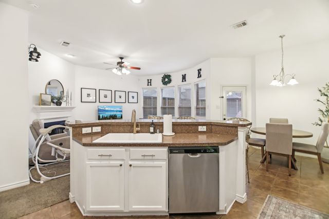 682 Crockett Drive, Lavon, TX 75166