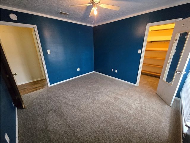 1211 Austin Avenue, College Station, TX 77845