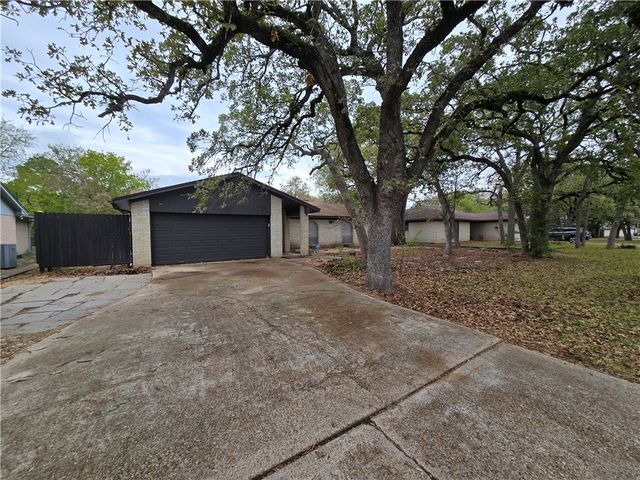 1211 Austin Avenue, College Station, TX 77845