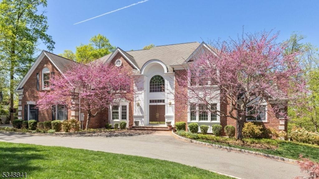 2 Willow Woods Trl, Warren Twp., NJ 07059