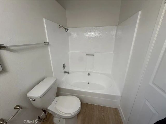 1910 Summertree Drive, Perris, CA 92571