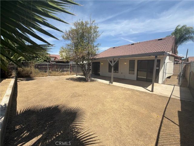 1910 Summertree Drive, Perris, CA 92571