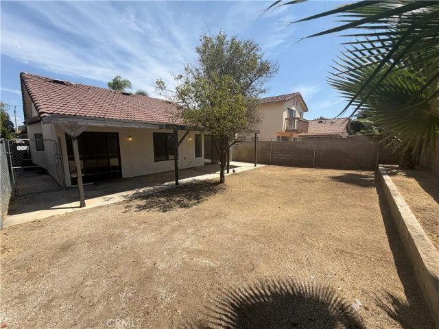 1910 Summertree Drive, Perris, CA 92571