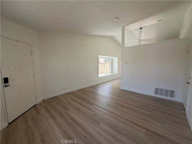 1910 Summertree Drive, Perris, CA 92571