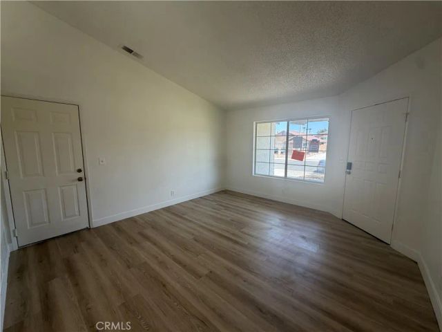 1910 Summertree Drive, Perris, CA 92571