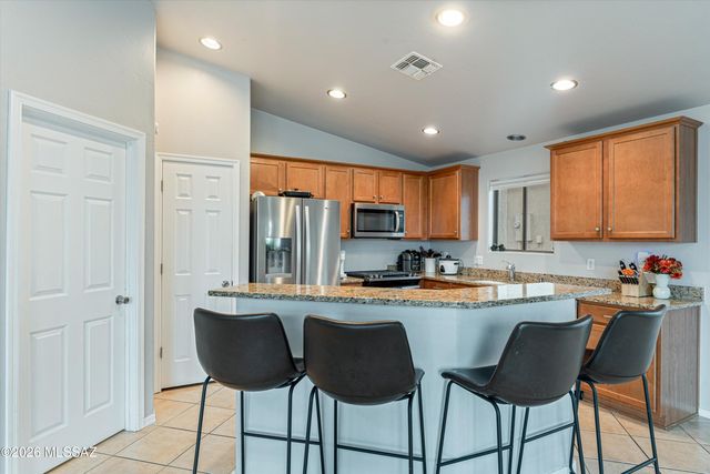 13732 E Vía Valderrama, Vail, AZ 85641